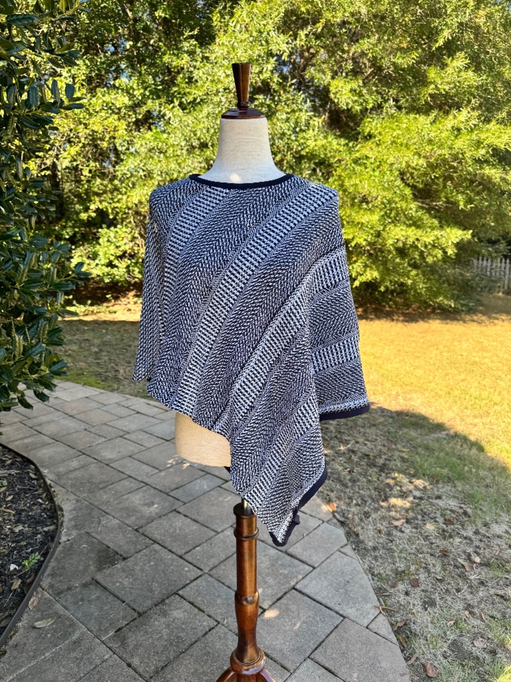 Chico's Blue / White Lightweight Poncho - Size S / M